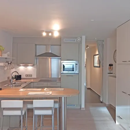 Coastal Family Escape In * Knokke-Heist
