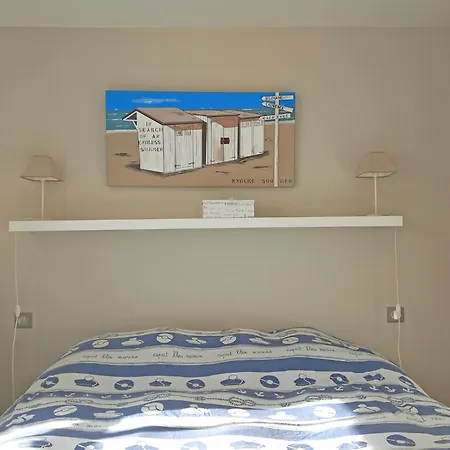 Coastal Family Escape In Knokke-Heist